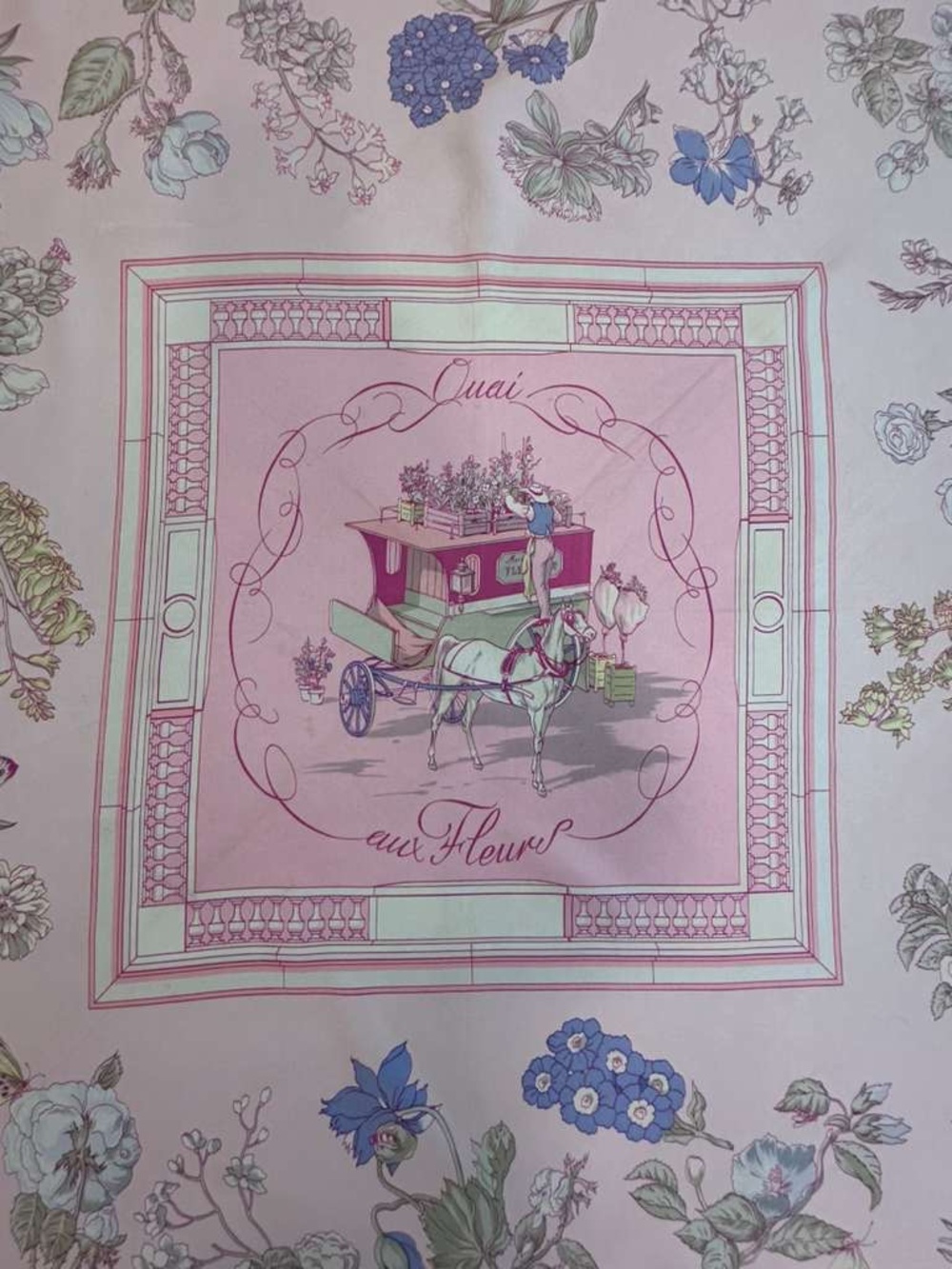 Hermes Silk Scarf Carré 90 Pink Floral Hand Rolled Made in France - Picture 8 of 11